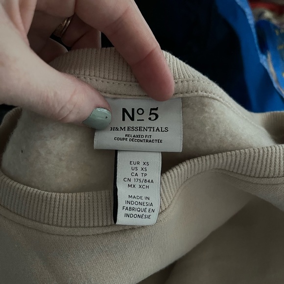 H&M no. 5 Beige Crewneck Oversize Super-soft Sweatshirt - Picture 3 of 6